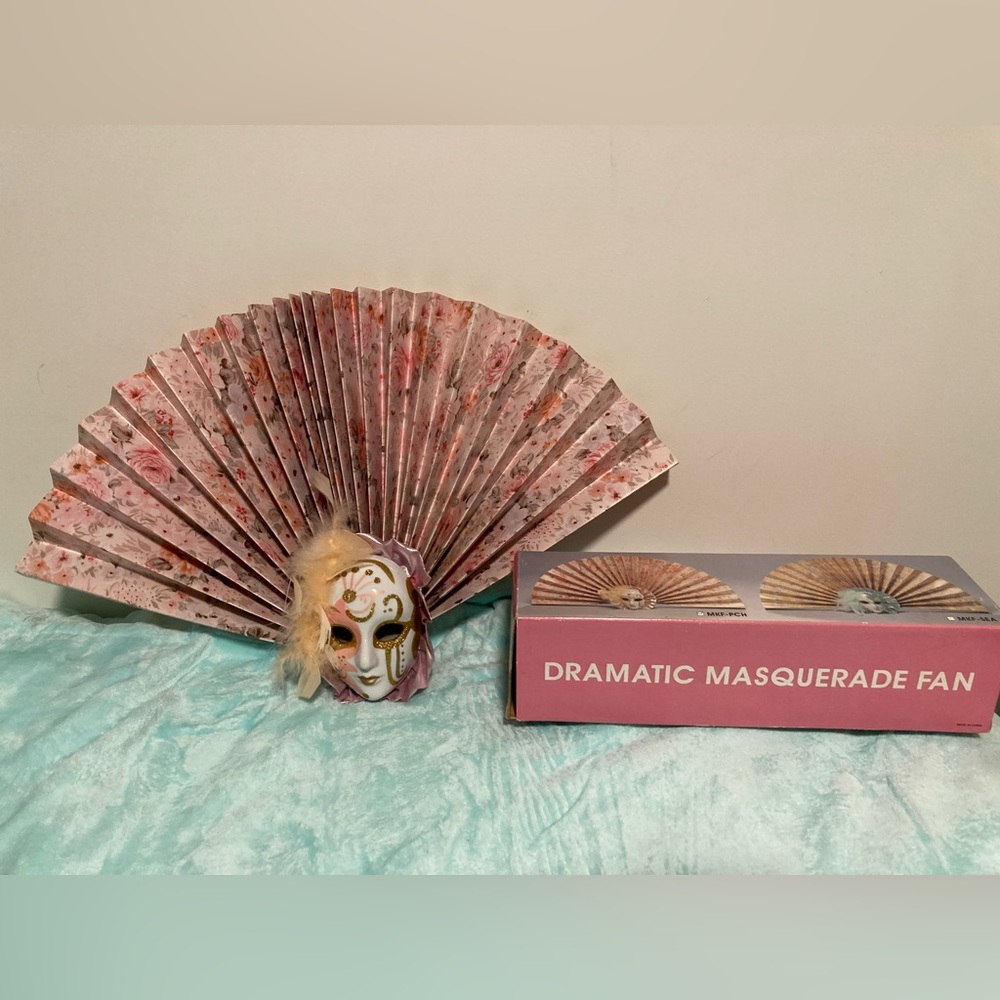 Dramatic Masquerade Fan with Pink & Gold Floral Design